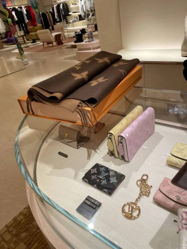 Louis Vuitton Scarf LVC00500 Louis Vuitton Scarf LVC00500